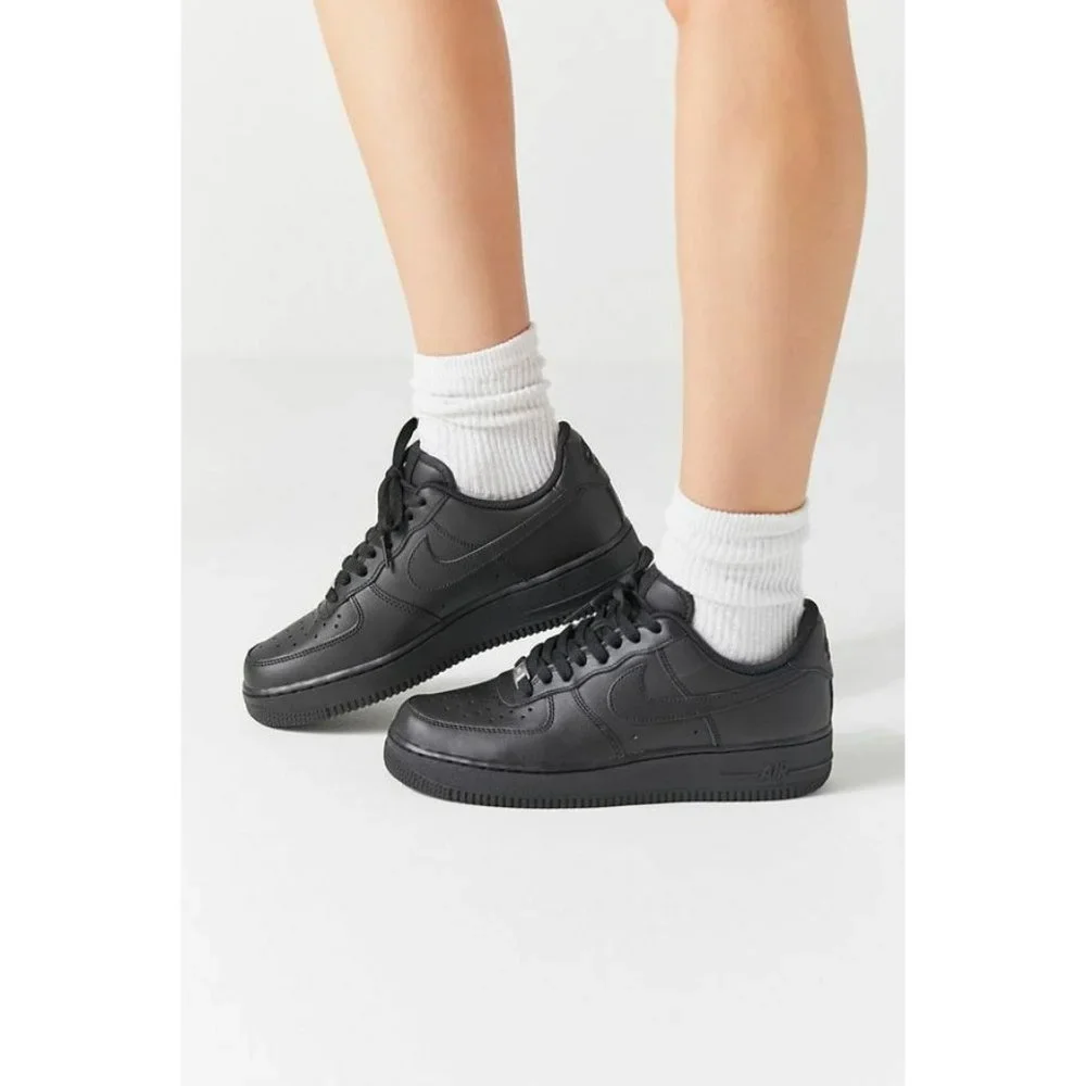 Nike Air Force One Low Top Triple Black Sneakers AF1 Uptown Womens 9 40.5 New